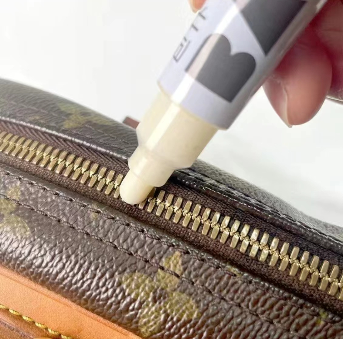 The Solution to Stuck Zipper EVERNICE ZIPPER